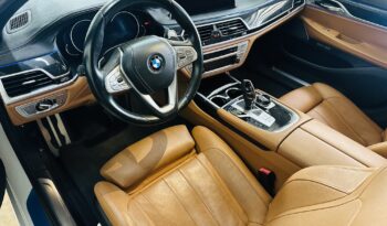 2018 BMW 740E CARBON CORE EDITION lleno