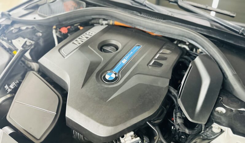2018 BMW 740E CARBON CORE EDITION lleno