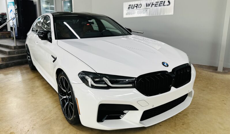 2021 BMW M5 COMPETITION lleno