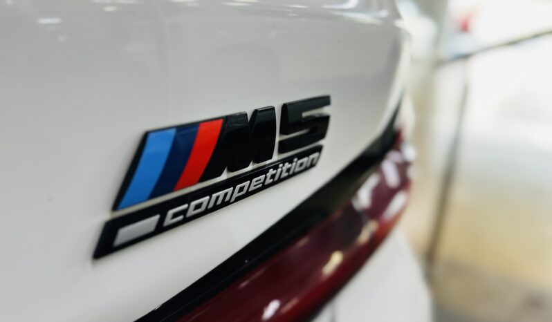 2021 BMW M5 COMPETITION lleno