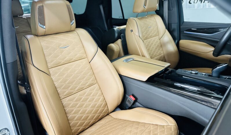 2022 CADILLAC ESCALADE lleno