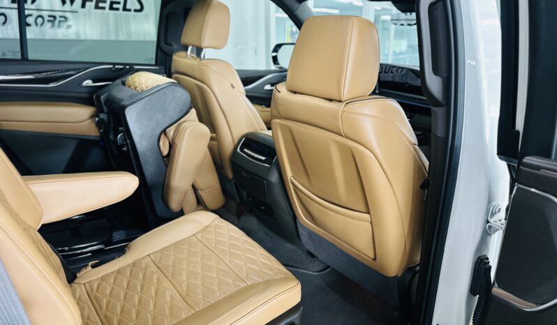 2022 CADILLAC ESCALADE lleno