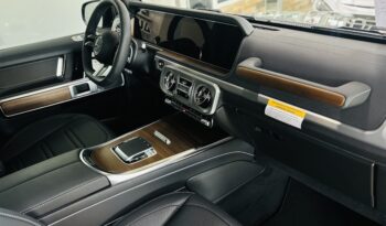 2027 MERCEDES BENZ G 580 lleno
