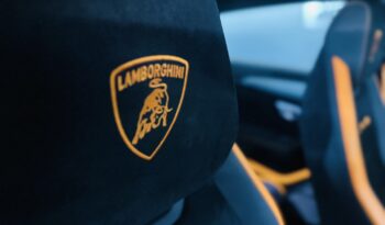 2023 Lamborghini URUS Performante lleno