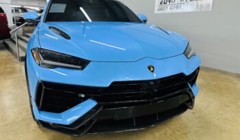 2023 Lamborghini URUS Performante lleno