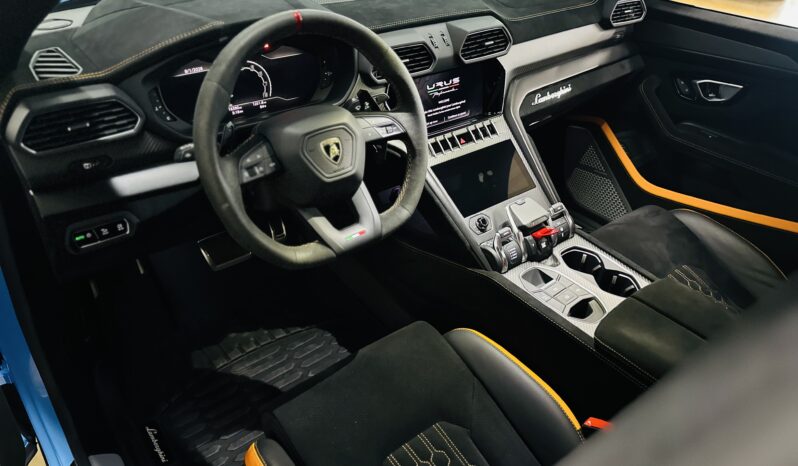 2023 Lamborghini URUS Performante lleno