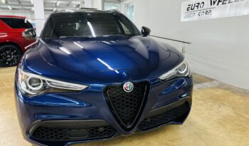 2021 Alfa Romeo Stelvio Q4 lleno