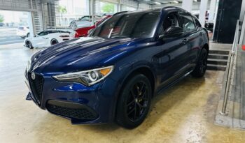2021 Alfa Romeo Stelvio Q4 lleno