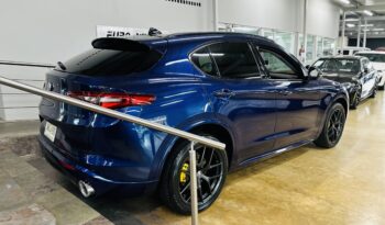 2021 Alfa Romeo Stelvio Q4 lleno